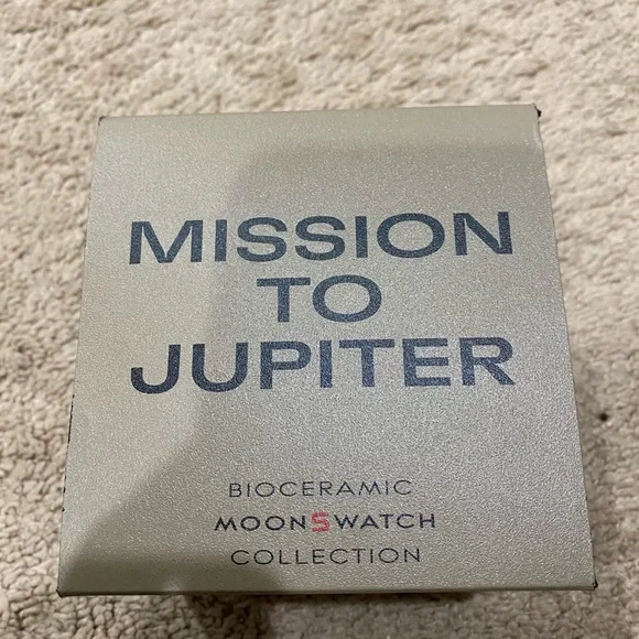 Omega x Swatch Mission to Jupiter Watch - Picture 4 of 4